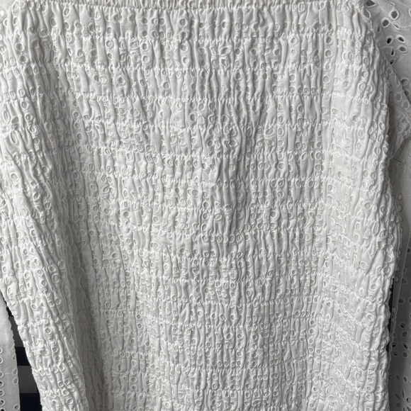 🤍 Nordstrom White Eyelet Smocked Cotton Blouse Women’s Small NWT Lightweight 🤍 - Picture 4 of 14